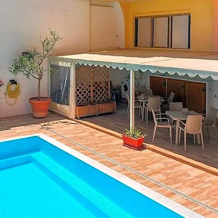 Cristal Blu فندق