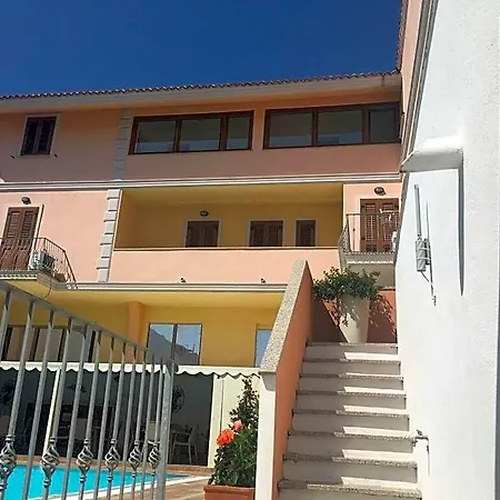 Cristal Blu 3* سانتا تيريزا غالّورا